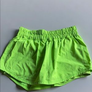 Lululemon Skirt/shorts underneath